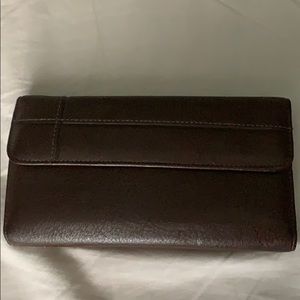 Buxton brand women’s dark brown wallet